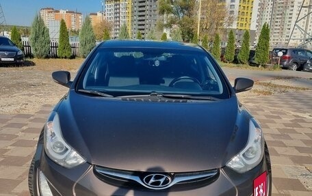 Hyundai Elantra V, 2015 год, 1 350 000 рублей, 2 фотография