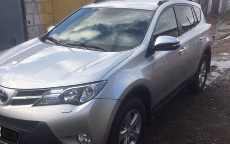 Toyota RAV4, 2014 год, 1 800 000 рублей, 3 фотография