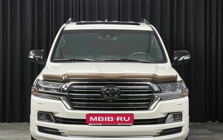 Toyota Land Cruiser 200, 2017 год, 7 500 000 рублей, 2 фотография