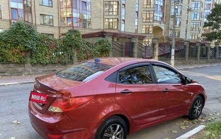 Hyundai Solaris II рестайлинг, 2011 год, 500 000 рублей, 4 фотография