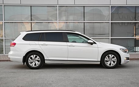 Volkswagen Passat B8 рестайлинг, 2016 год, 2 250 000 рублей, 4 фотография