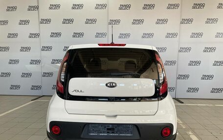 KIA Soul II рестайлинг, 2018 год, 1 800 000 рублей, 6 фотография