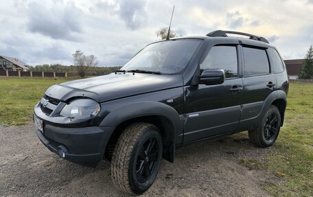 Chevrolet Niva I рестайлинг, 2009 год, 450 000 рублей, 3 фотография