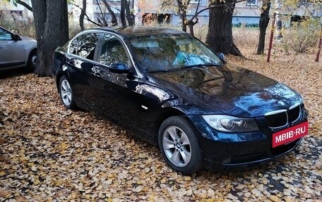 BMW 3 серия, 2008 год, 900 000 рублей, 1 фотография