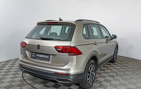 Volkswagen Tiguan II, 2020 год, 3 274 000 рублей, 5 фотография