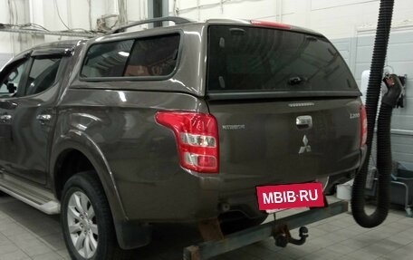 Mitsubishi L200 IV рестайлинг, 2017 год, 2 730 000 рублей, 4 фотография