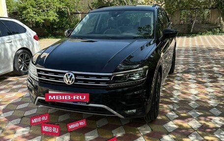 Volkswagen Tiguan II, 2019 год, 2 550 000 рублей, 2 фотография