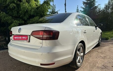 Volkswagen Jetta VI, 2016 год, 1 300 000 рублей, 9 фотография