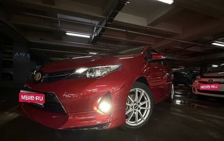 Toyota Auris II, 2013 год, 1 525 000 рублей, 1 фотография