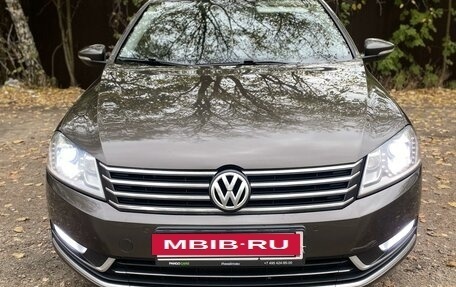 Volkswagen Passat B7, 2012 год, 1 525 000 рублей, 2 фотография