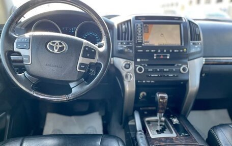 Toyota Land Cruiser 200, 2011 год, 2 900 000 рублей, 5 фотография