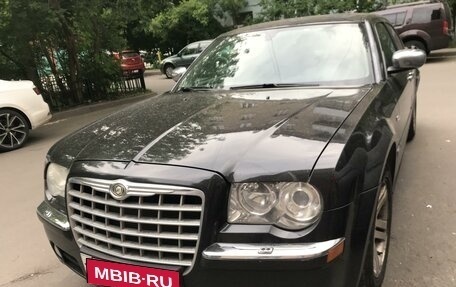 Chrysler 300C II, 2006 год, 990 000 рублей, 1 фотография