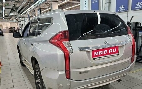 Mitsubishi Pajero Sport III рестайлинг, 2017 год, 3 347 000 рублей, 1 фотография