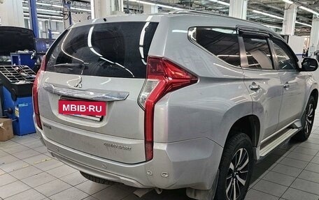 Mitsubishi Pajero Sport III рестайлинг, 2017 год, 3 347 000 рублей, 4 фотография