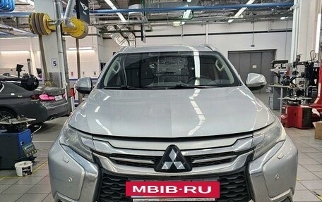 Mitsubishi Pajero Sport III рестайлинг, 2017 год, 3 347 000 рублей, 2 фотография