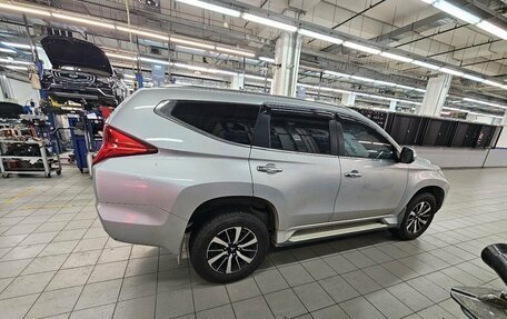 Mitsubishi Pajero Sport III рестайлинг, 2017 год, 3 347 000 рублей, 20 фотография