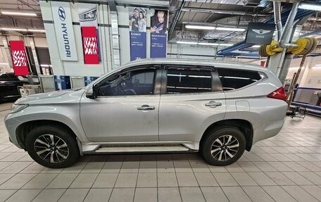 Mitsubishi Pajero Sport III рестайлинг, 2017 год, 3 347 000 рублей, 30 фотография