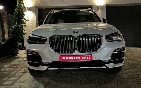 BMW X5, 2019 год, 5 700 000 рублей, 2 фотография