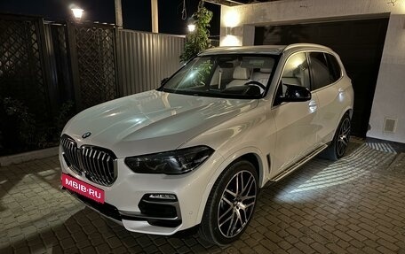 BMW X5, 2019 год, 5 700 000 рублей, 4 фотография