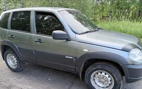 Chevrolet Niva I рестайлинг, 2014 год, 670 000 рублей, 3 фотография