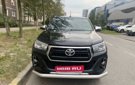 Toyota Hilux VIII, 2018 год, 3 000 000 рублей, 3 фотография