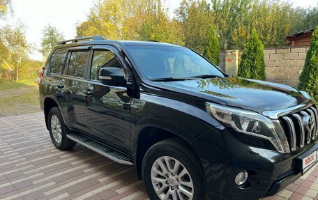 Toyota Land Cruiser Prado 150 рестайлинг 2, 2017 год, 4 800 000 рублей, 6 фотография