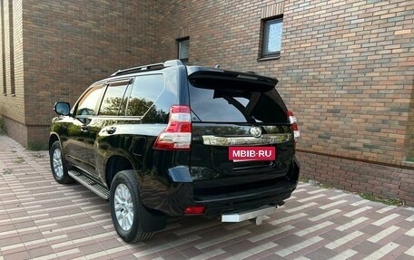 Toyota Land Cruiser Prado 150 рестайлинг 2, 2017 год, 4 800 000 рублей, 10 фотография