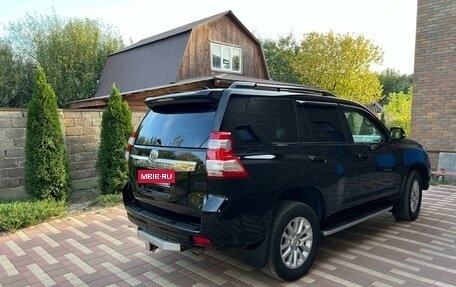 Toyota Land Cruiser Prado 150 рестайлинг 2, 2017 год, 4 800 000 рублей, 9 фотография