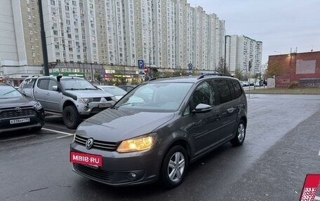 Volkswagen Touran III, 2013 год, 1 450 000 рублей, 7 фотография