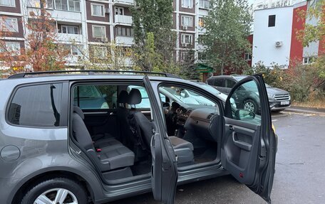 Volkswagen Touran III, 2013 год, 1 450 000 рублей, 15 фотография