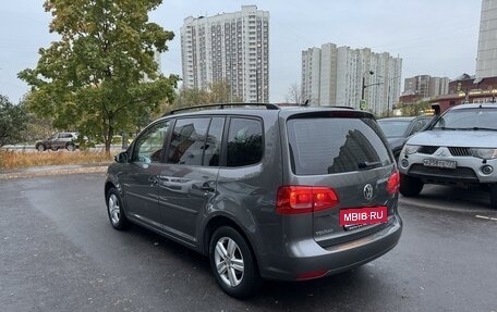 Volkswagen Touran III, 2013 год, 1 450 000 рублей, 18 фотография