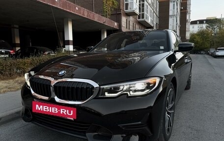 BMW 3 серия, 2019 год, 3 455 000 рублей, 2 фотография