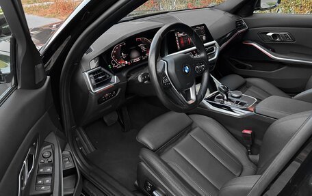 BMW 3 серия, 2019 год, 3 455 000 рублей, 8 фотография