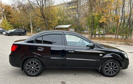 KIA Rio II, 2009 год, 549 500 рублей, 2 фотография