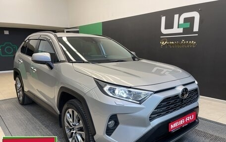 Toyota RAV4, 2022 год, 4 250 000 рублей, 1 фотография