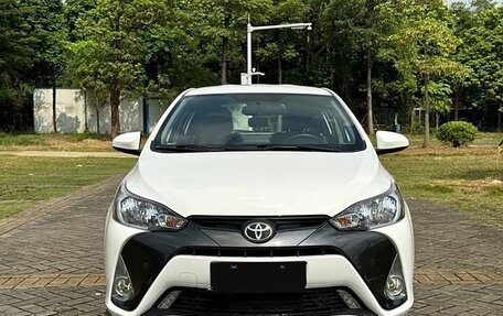 Toyota Yaris III рестайлинг, 2020 год, 1 491 276 рублей, 2 фотография