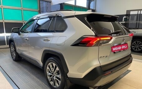 Toyota RAV4, 2022 год, 4 250 000 рублей, 5 фотография