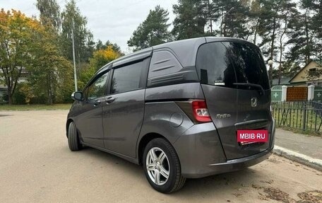 Honda Freed I, 2014 год, 1 295 000 рублей, 5 фотография