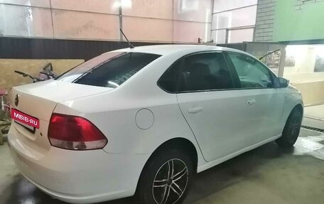 Volkswagen Polo VI (EU Market), 2012 год, 720 000 рублей, 3 фотография