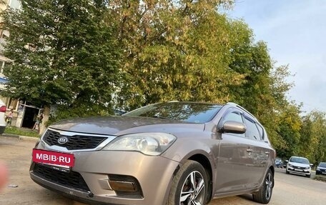 KIA cee'd I рестайлинг, 2010 год, 519 000 рублей, 2 фотография