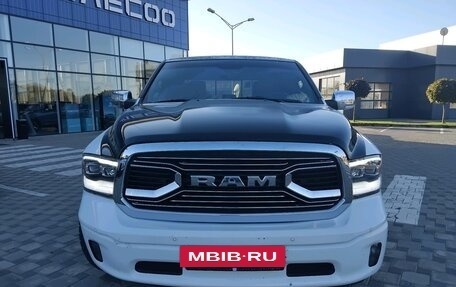 Dodge RAM IV, 2017 год, 3 700 000 рублей, 2 фотография