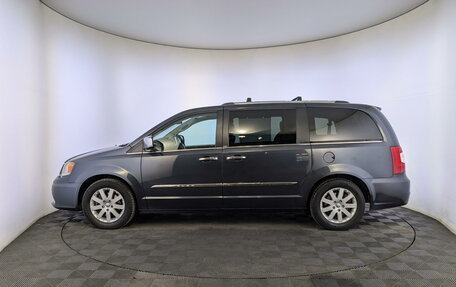 Chrysler Voyager IV, 2014 год, 2 400 000 рублей, 8 фотография