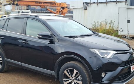 Toyota RAV4, 2017 год, 2 449 000 рублей, 5 фотография