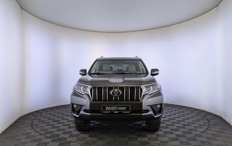 Toyota Land Cruiser Prado 150 рестайлинг 2, 2022 год, 7 290 000 рублей, 2 фотография