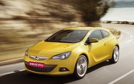 Opel Astra J, 2013 год, 990 000 рублей, 1 фотография