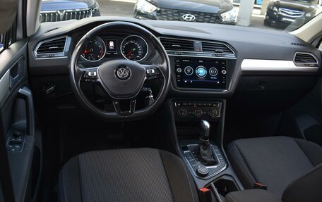 Volkswagen Tiguan II, 2020 год, 2 499 000 рублей, 6 фотография