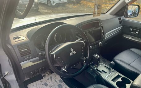 Mitsubishi Pajero IV, 2011 год, 2 149 000 рублей, 10 фотография