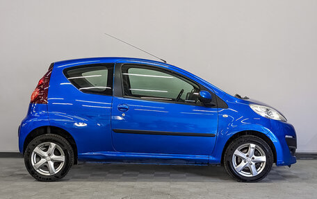 Peugeot 107 I рестайлинг, 2013 год, 695 000 рублей, 4 фотография