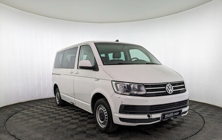 Volkswagen Caravelle T6 рестайлинг, 2019 год, 2 895 000 рублей, 3 фотография