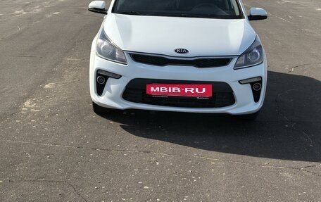 KIA Rio IV, 2017 год, 1 450 000 рублей, 3 фотография